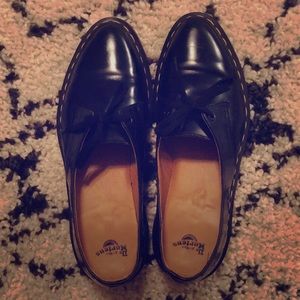 BO$$ loafers 🖤🖤